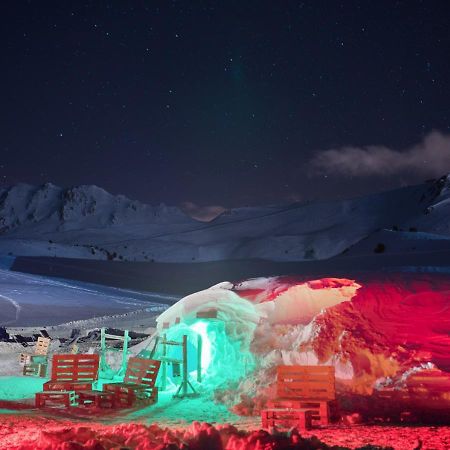 Village Igloo 瓦托伦斯 外观 照片